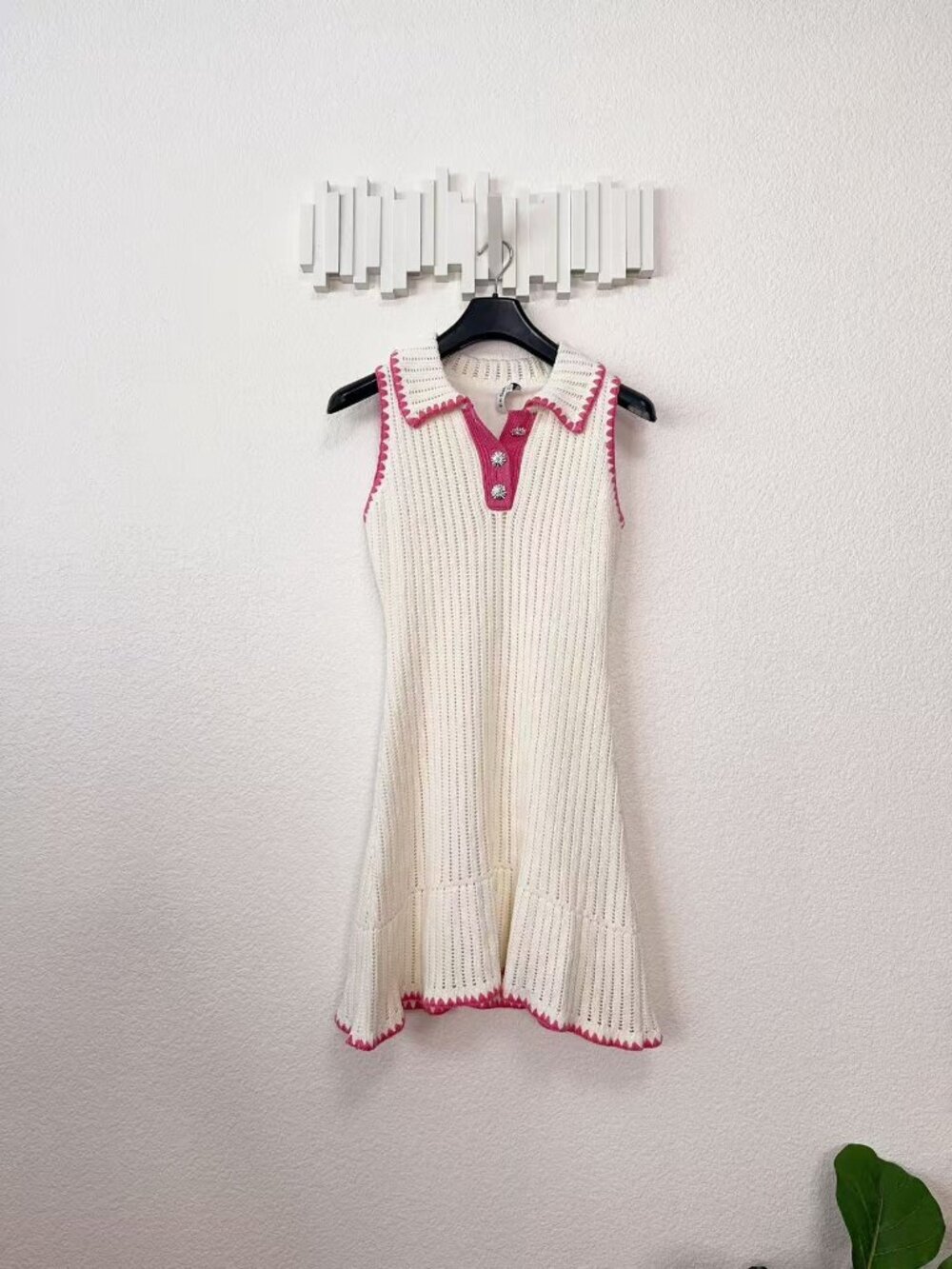 En Saison Rebecca Contrast Stitch Mini Dress White Pink $124 Size Small - Picture 6 of 9